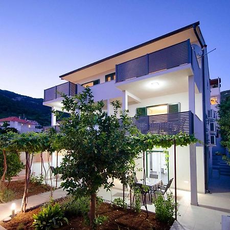 Apartmani Dule Komiža Buitenkant foto