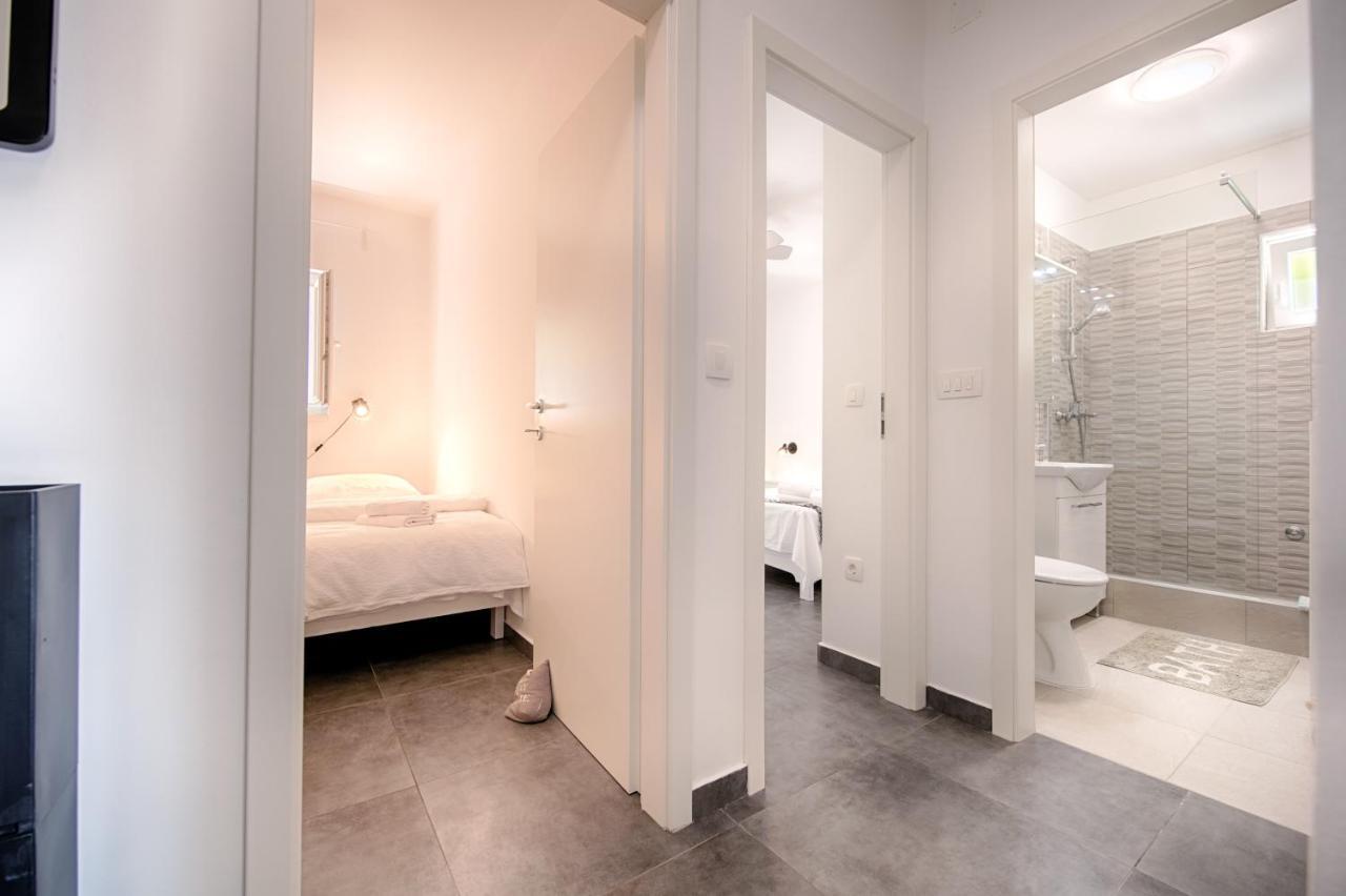 Apartmani Dule Komiža Buitenkant foto
