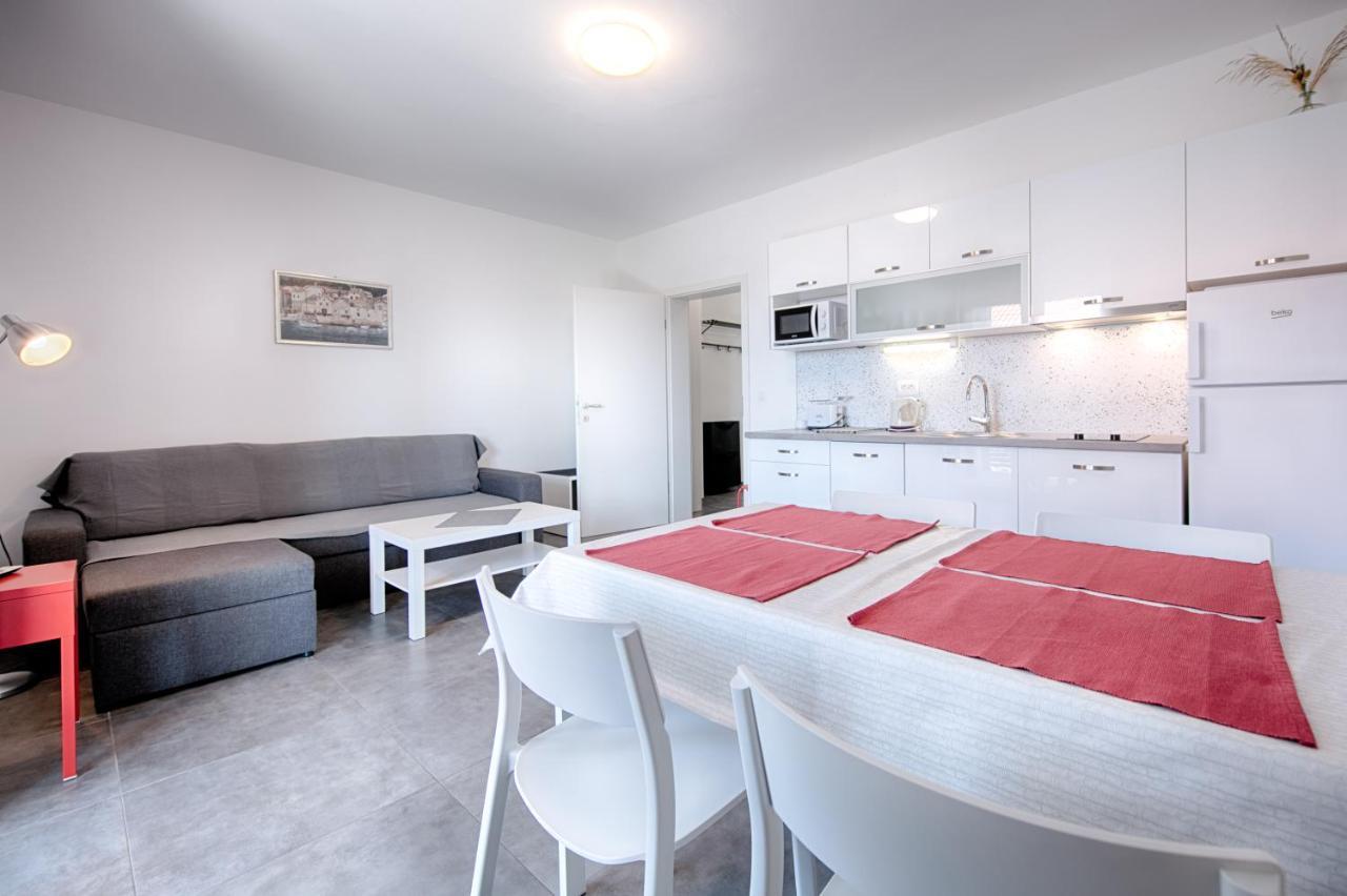 Apartmani Dule Komiža Buitenkant foto