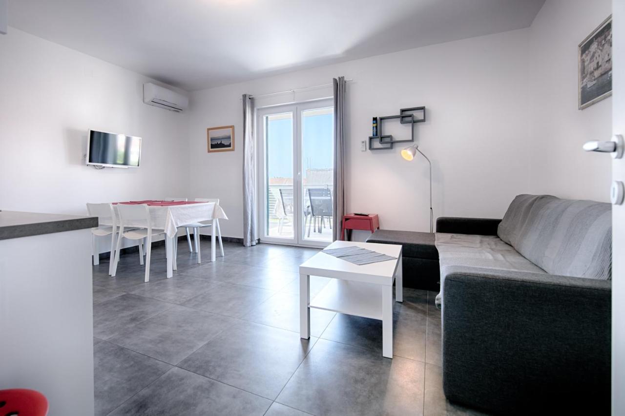 Apartmani Dule Komiža Buitenkant foto