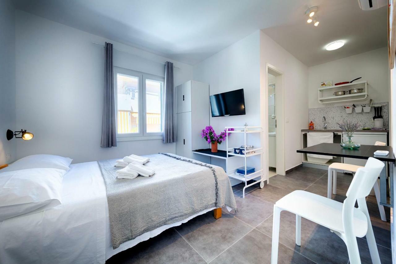 Apartmani Dule Komiža Buitenkant foto