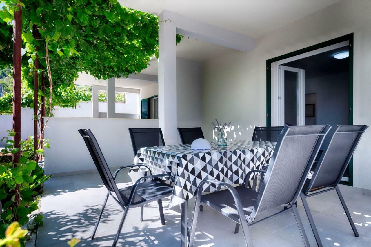 Apartmani Dule Komiža Buitenkant foto