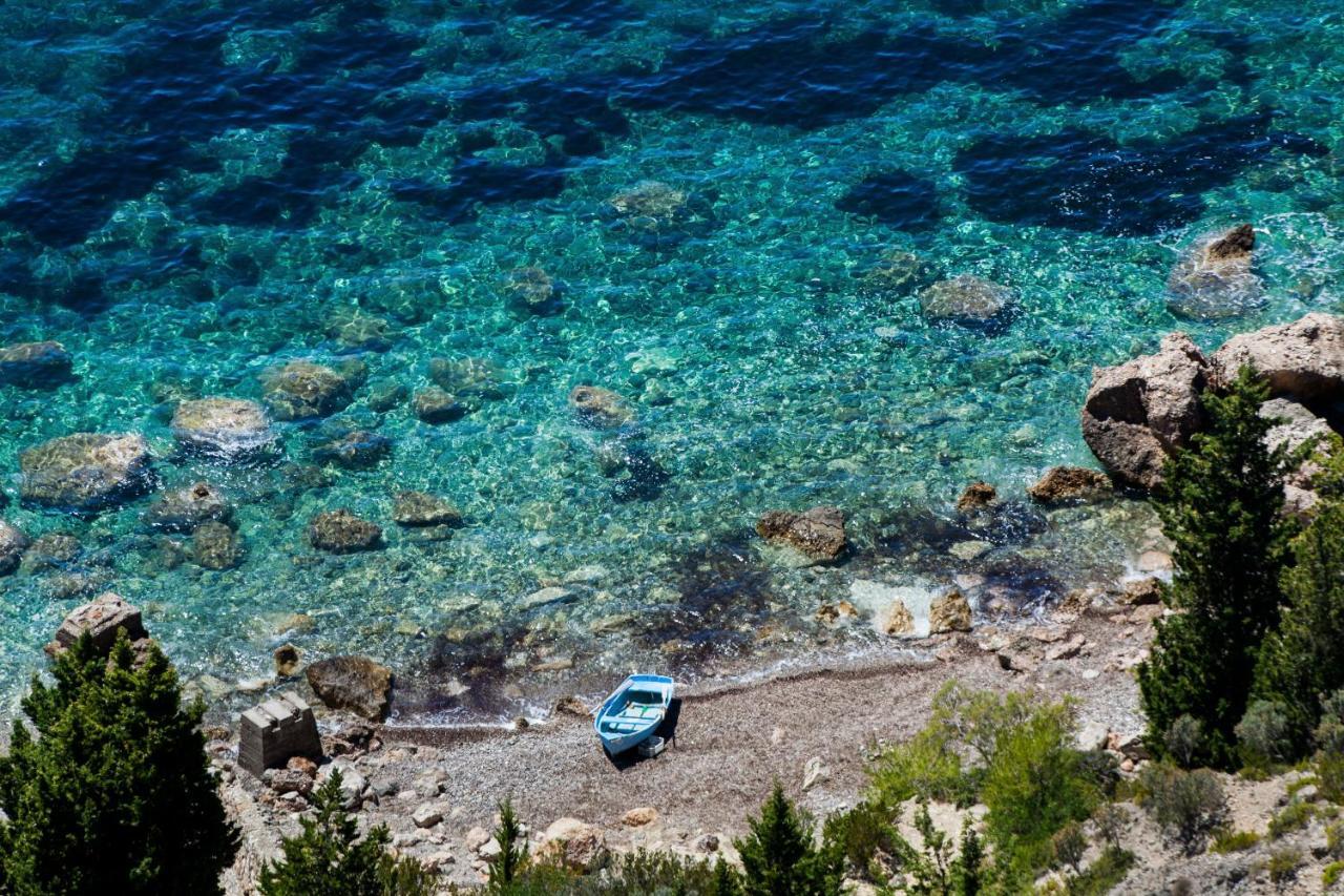Apartmani Dule Komiža Buitenkant foto